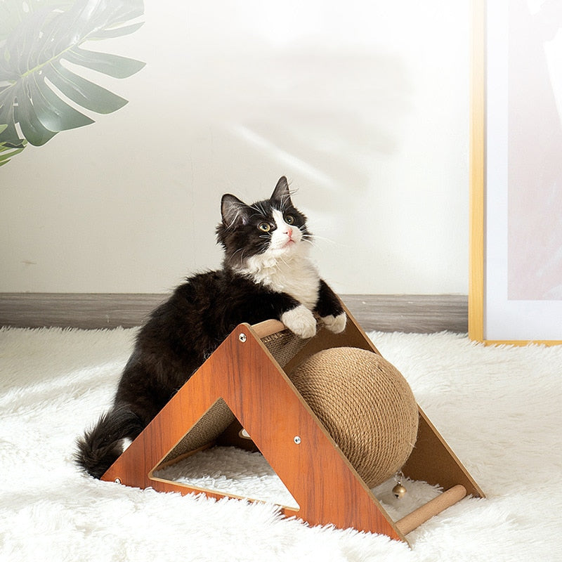 Arranhador interativo para gatos